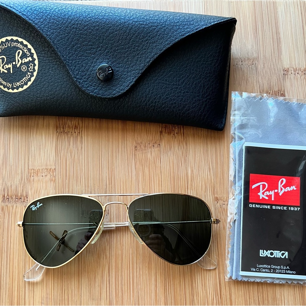 Classic Ray-Ban Small Aviator Sunglasses Black with Gold
